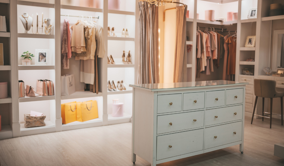 Elevate Your Home Organization with Our Royal Closet: A Fusion of Style and Functionality